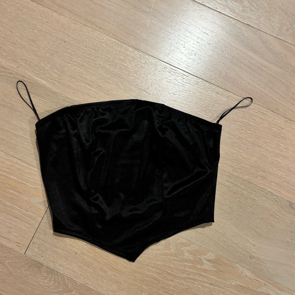 Kimchi Blue Strapless Crop Top